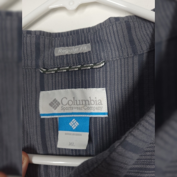 Columbia Blue Gray Striped Button Front Top Extra Large - Picture 3 of 5